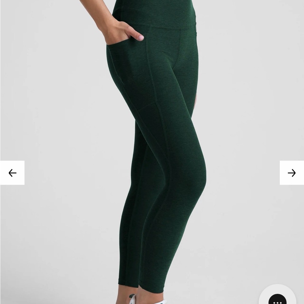 Beyond Yoga Spruce Green High-Rise Leggings with Side Pocket